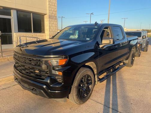 2023 Chevrolet Silverado 1500 Custom