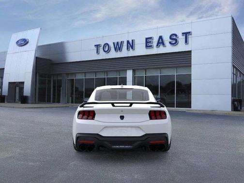 2026 Ford Mustang Dark Horse Fastback