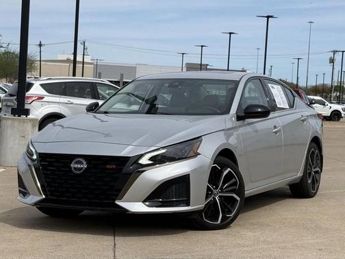 2024 Nissan Altima SR Intelligent AWD