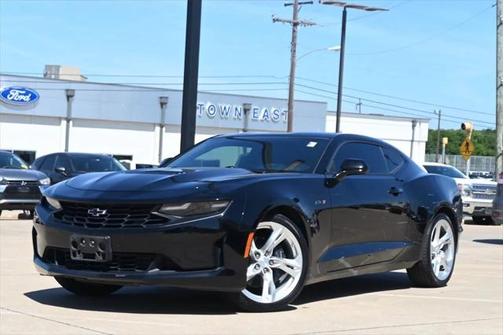 2021 Chevrolet Camaro RWD Coupe LT1