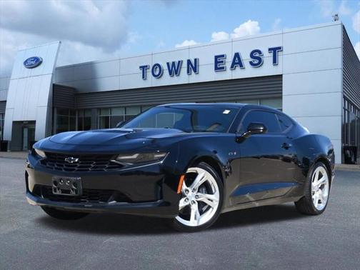 2021 Chevrolet Camaro RWD Coupe LT1