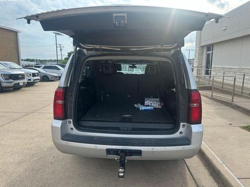 Silver Ice Metallic 2016 Chevrolet Suburban LS