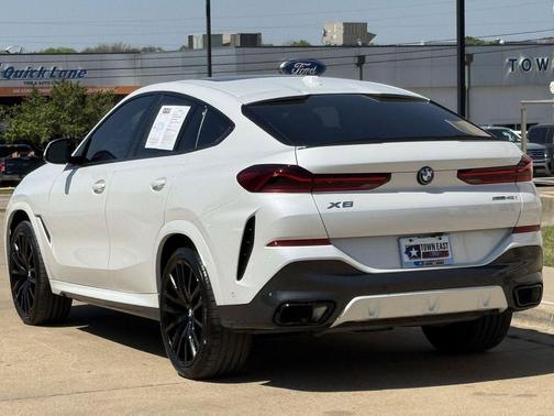 White Metallic 2024 BMW X6 xDrive40i