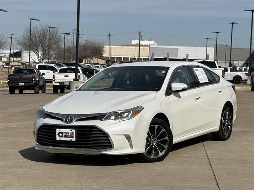 2016 Toyota Avalon XLE