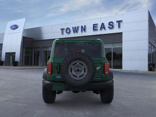 Eruption Green Metallic 2025 Ford Bronco Badlands