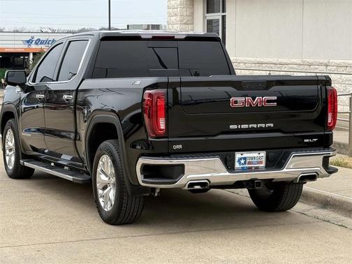 2022 GMC Sierra 1500 SLT