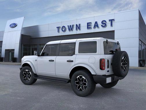 Oxford White 2026 Ford Bronco Outer Banks