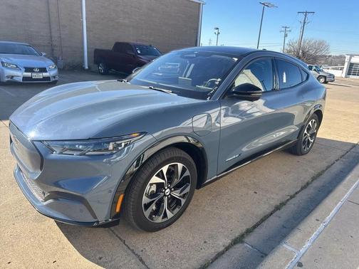 2023 Ford Mustang Mach-E Premium