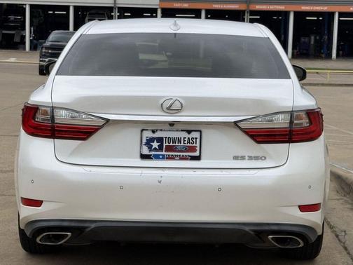 White Pearl 2016 Lexus ES 350 Base