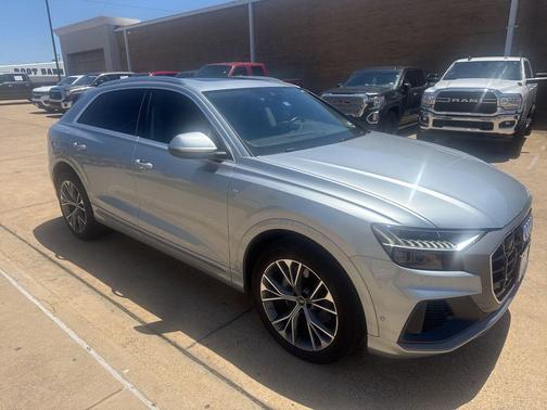 Satellite Silver Metallic 2023 Audi Q8 55 Premium Plus