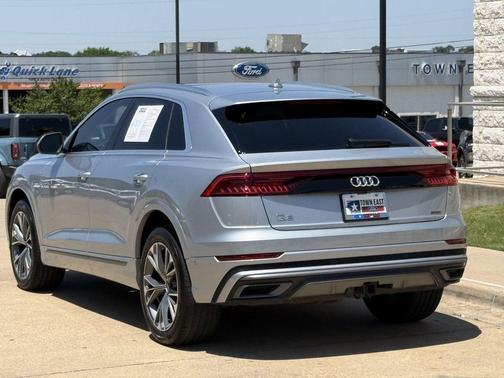 Satellite Silver Metallic 2023 Audi Q8 55 Premium Plus
