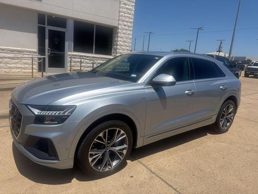 Satellite Silver Metallic 2023 Audi Q8 55 Premium Plus