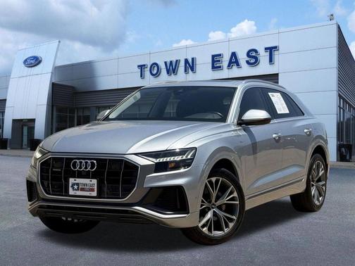 Satellite Silver Metallic 2023 Audi Q8 55 Premium Plus