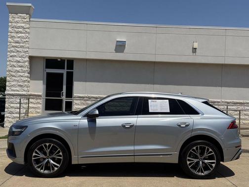 Satellite Silver Metallic 2023 Audi Q8 55 Premium Plus