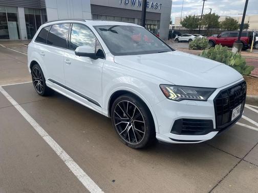 2021 Audi Q7 55 Prestige