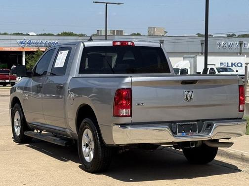 Billet Silver Metallic Clearcoat 2022 RAM 1500 Classic SLT
