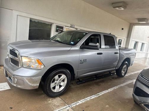 Billet Silver Metallic Clearcoat 2022 RAM 1500 Classic SLT
