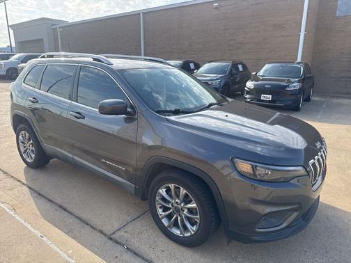 Granite Crystal Metallic Clearcoat 2019 Jeep Cherokee Latitude Plus