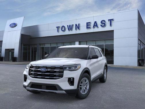 Space White Metallic 2026 Ford Explorer Active