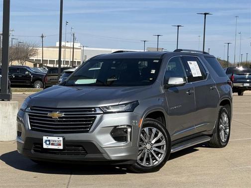 2023 Chevrolet Traverse Premier