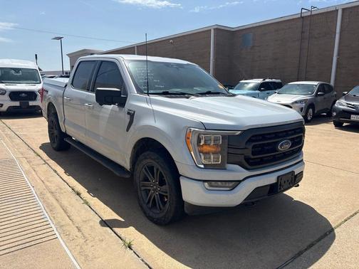 Space White Metallic 2022 Ford F-150 XLT