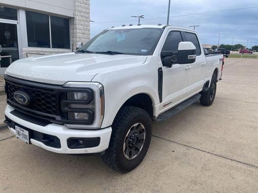 Star White Metallic Tri-Coat 2023 Ford F-350 Lariat