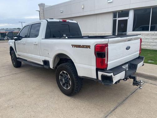 Star White Metallic Tri-Coat 2023 Ford F-350 Lariat