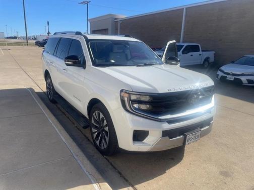 2025 Ford Expedition Platinum