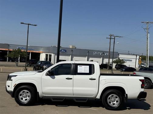 2022 Nissan Frontier S