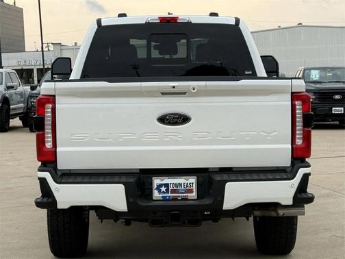 2026 Ford F-250 Lariat