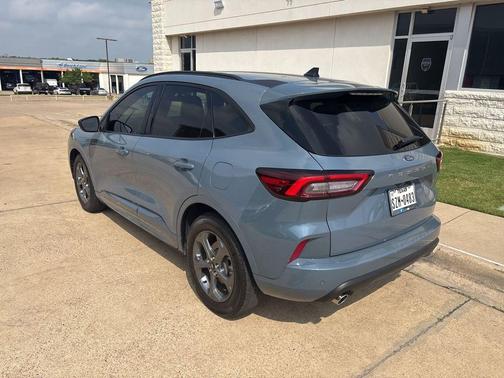 Vapor Blue Metallic 2023 Ford Escape ST-Line