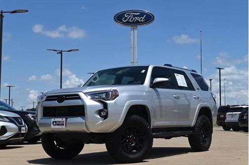 2024 Toyota 4Runner SR5