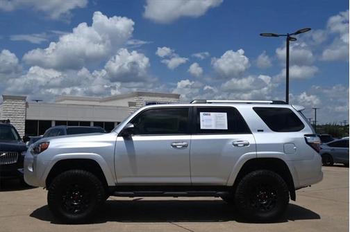 2024 Toyota 4Runner SR5