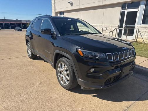 2022 Jeep Compass Latitude Lux