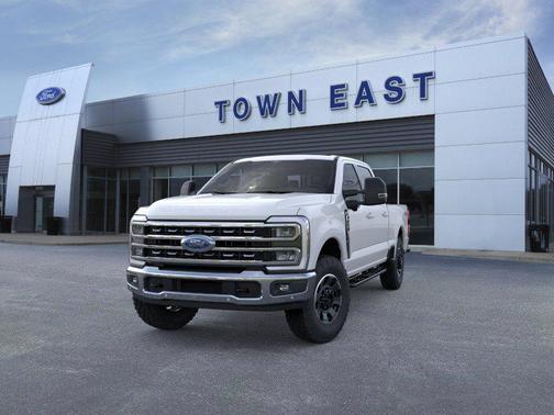 Oxford White 2026 Ford F-250 Lariat