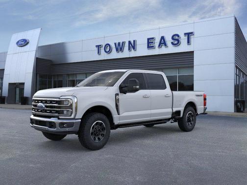 Oxford White 2026 Ford F-250 Lariat