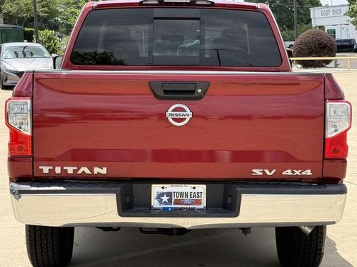 Cayenne Red 2017 Nissan Titan SV