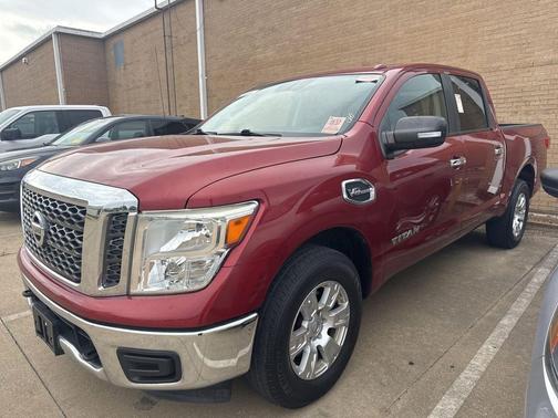 Cayenne Red 2017 Nissan Titan SV