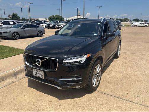 Onyx Black Metallic 2018 Volvo XC90 T6 Momentum