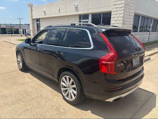 Onyx Black Metallic 2018 Volvo XC90 T6 Momentum