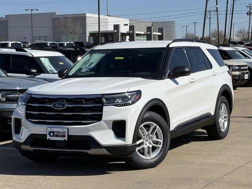 2026 Ford Explorer Active w/200A Pkg