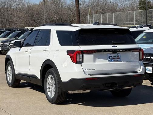 2026 Ford Explorer Active w/200A Pkg