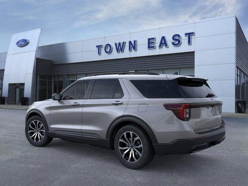 Carbonized Gray Metallic 2026 Ford Explorer ST-Line