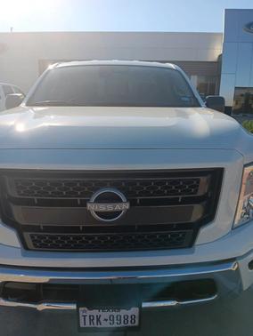 2024 Nissan Titan SV