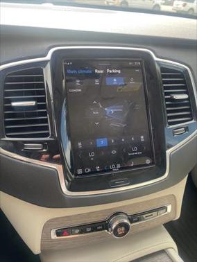 2023 Volvo XC90 B6 Plus 7-Seater