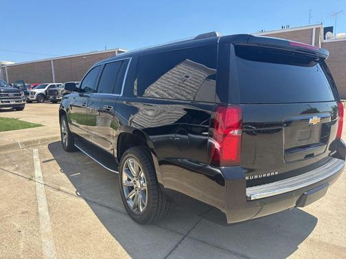 Black 2019 Chevrolet Suburban Premier