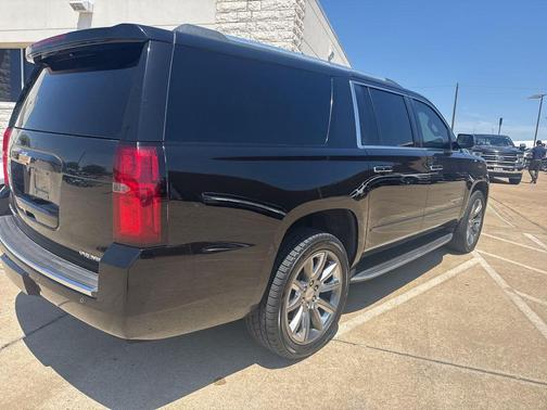 Black 2019 Chevrolet Suburban Premier