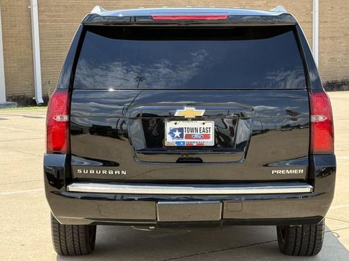 Black 2019 Chevrolet Suburban Premier