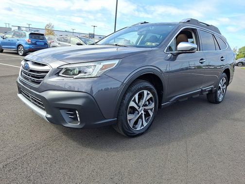 2022 Subaru Outback Touring XT