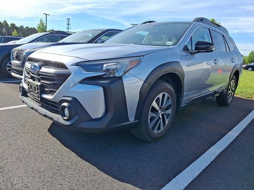 Ice Silver 2023 Subaru Outback Premium